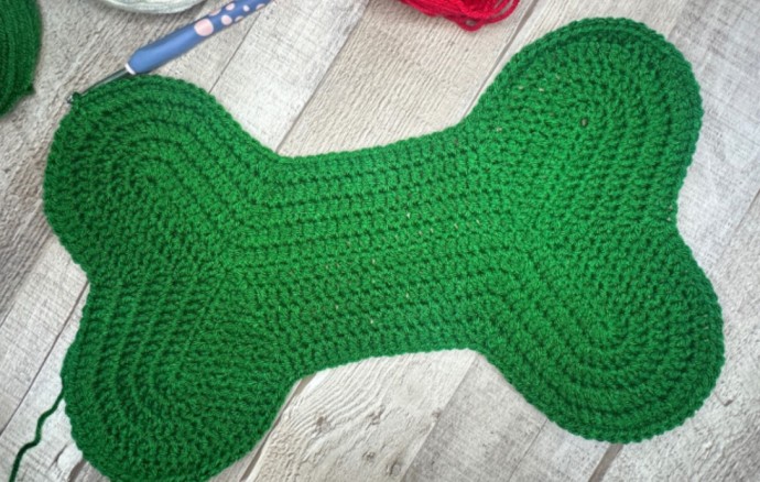 Dog Bone Christmas Stocking Crochet Pattern Photo Tutorial