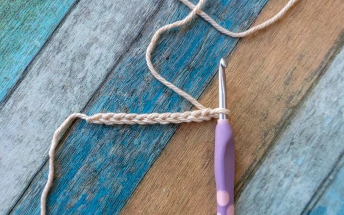 Herringbone Single Crochet Stitch Photo Tutorial