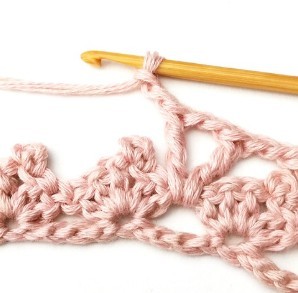 Lacy Cupcake Crochet Stitch Photo Tutorial