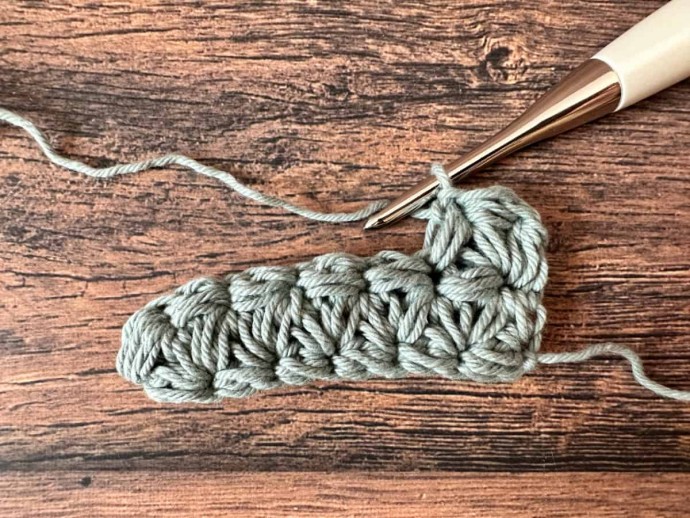 How to Crochet The Jasmine Stitch Photo Tutorial