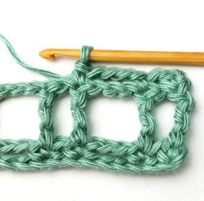 Striped Treble Crochet Mesh Stitch Photo Tutorial