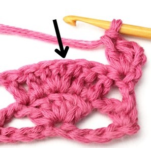 Large Uneven Clam Crochet Stitch Photo Tutorial