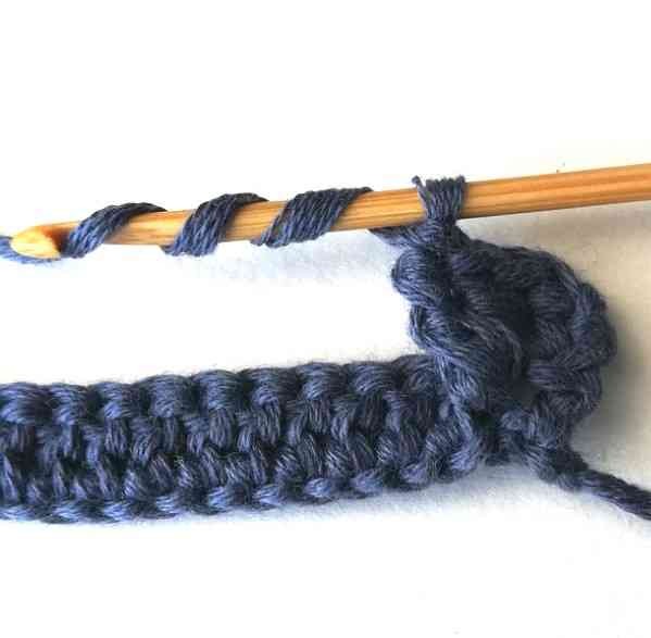 The Tipped Scales Crochet Stitch Photo Tutorial