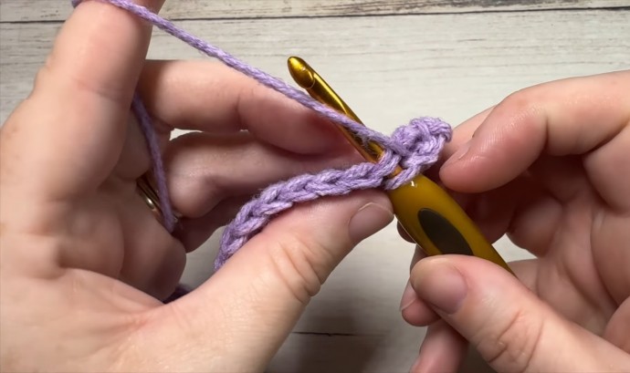 How to Crochet the ZigZag Cable Stitch Photo Tutorial