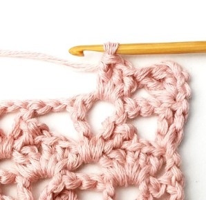 Lacy Cupcake Crochet Stitch Photo Tutorial