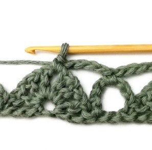 Stacked Triangles and Eyelet Crochet Stitch Photo Tutorial
