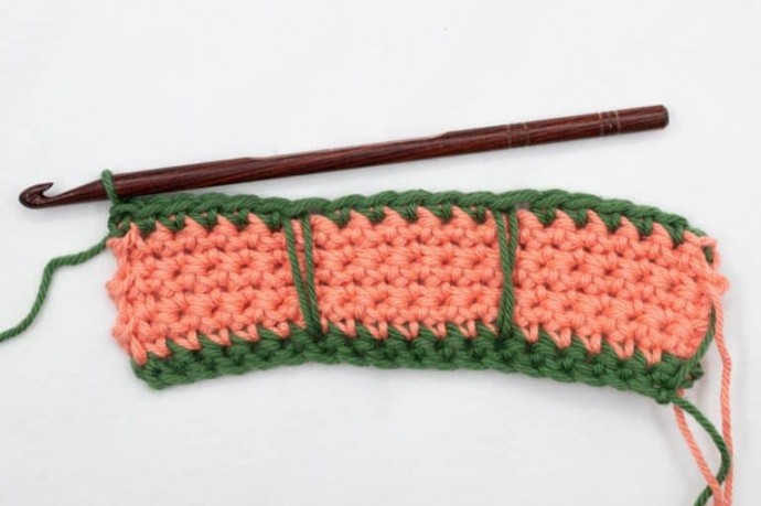 How to Crochet the Brick Stitch Photo Tutorial