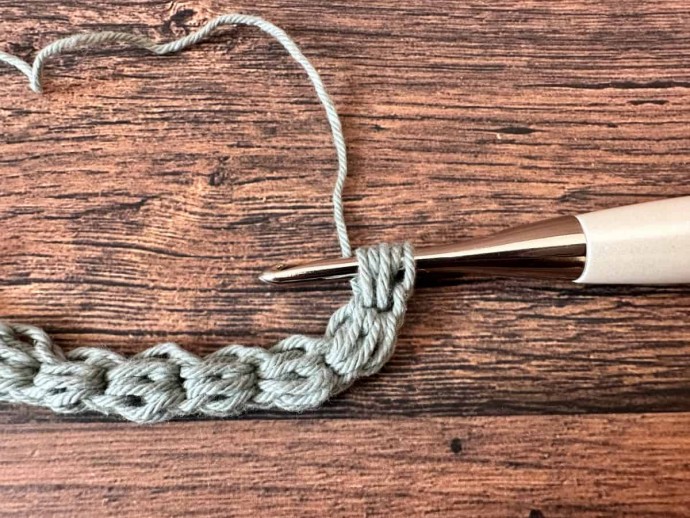 How to Crochet The Jasmine Stitch Photo Tutorial