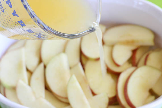 11 Cool Uses For Lemons at Home