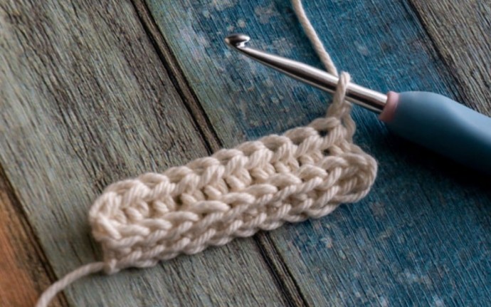 Half Double Crochet in Third Loop Only (Flat and Round) Photo Tutorial