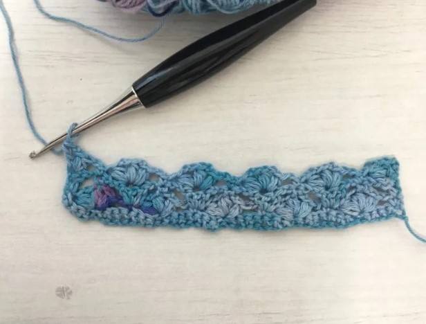 Diadem Crochet Bookmark Pattern Photo Tutorial