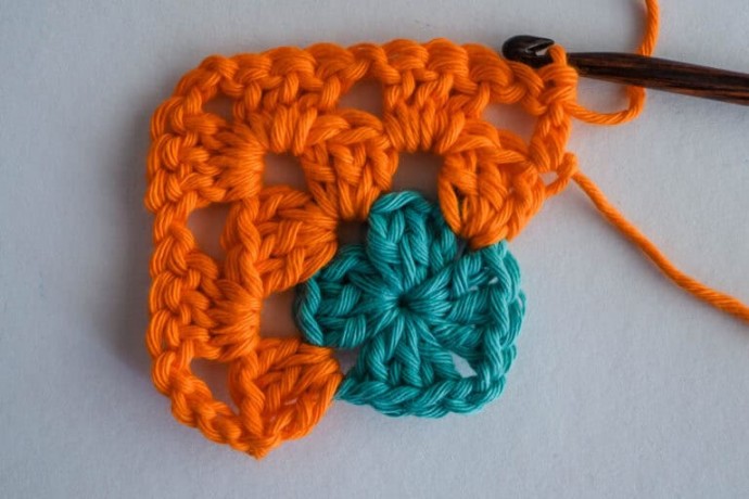 How to Crochet A Miltered Granny Square Photo Tutorial