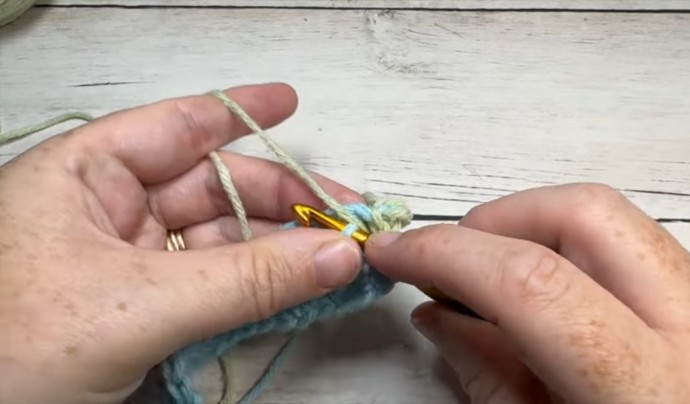 How to Crochet the Cluster and Ridge Stitch Photo Tutorial