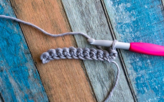 How to Crochet the Uneven Berry Stitch Photo Tutorial