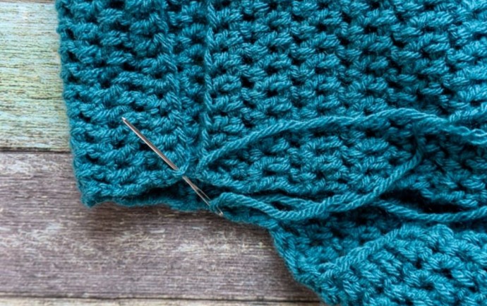 Invisible Shoulder Seam for Crochet Garments