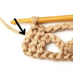 Lacy Stacked Bows Crochet Stitch Photo Tutorial