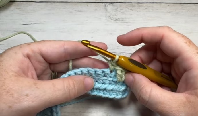 How to Crochet the Cluster and Ridge Stitch Photo Tutorial