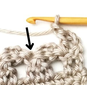 Aligned Four Leaf Clover Crochet Stitch Photo Tutorial