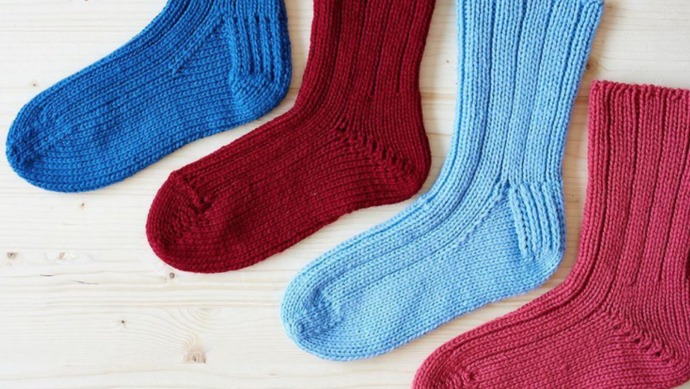 How to Knit Socks: On-Your-Toes Socks Pattern