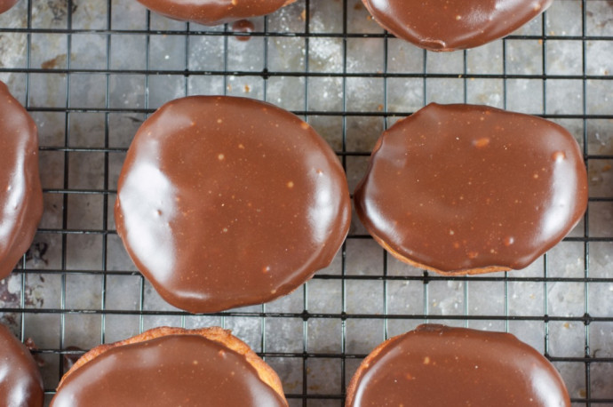 8 Things to do With Melted Chocolate