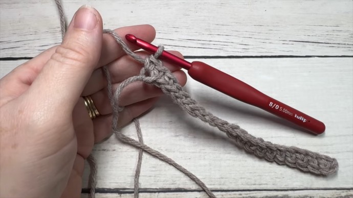 Double Crochet Column Stitch Photo Tutorial