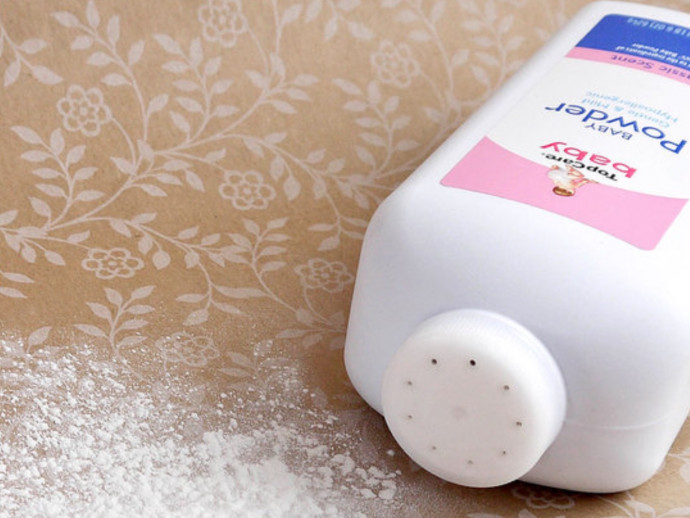 10 Fantastic Uses For Baby Powder For Adults