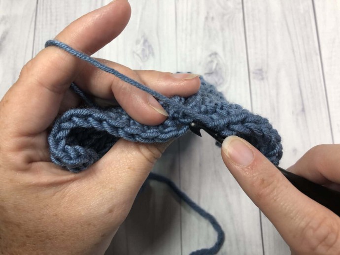 How to Crochet the Camel Stitch Photo Tutorial