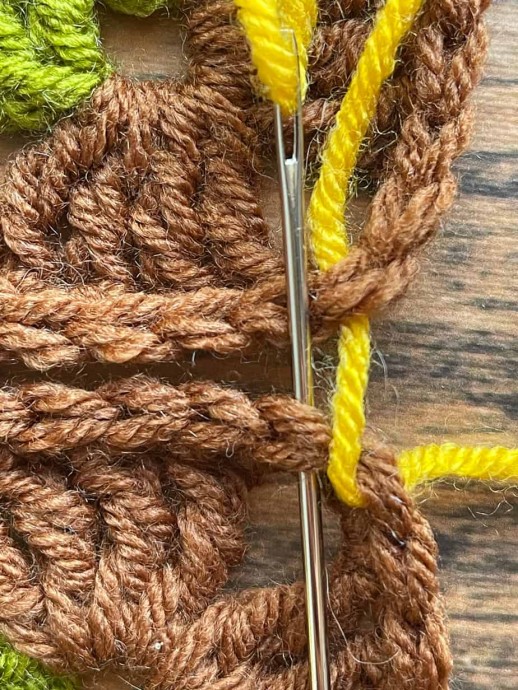 Mattress Stitch Invisible Flat Join in Crochet Photo Tutotial