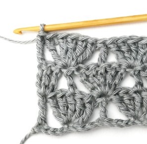 Large Uneven Fan Crochet Stitch Photo Tutorial