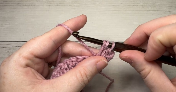 How to Crochet the Boardwalk Stitch Photo Tutorial