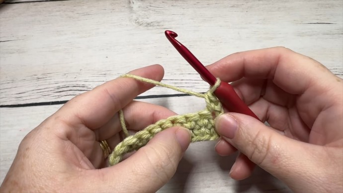 Spiked Knotted Half Double Crochet Photo Tutorial