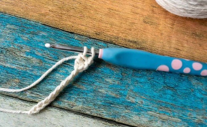 Linked Treble Crochet Stitch Photo Tutorial