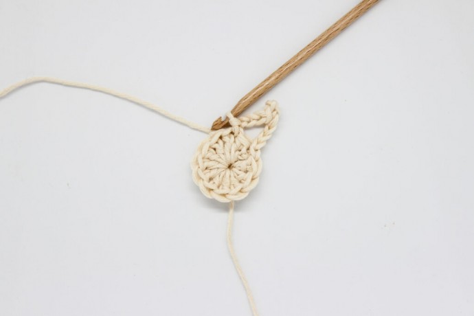 Crochet Snowflake Garland Photo Tutorial