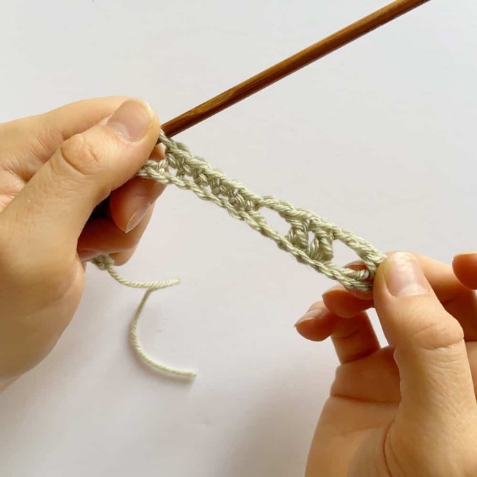 Easy Lacy Wave Crochet Stitch Photo Tutorial
