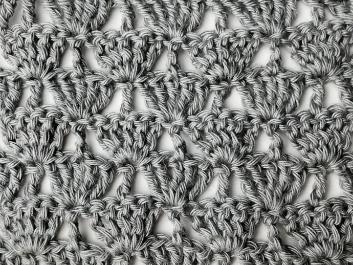 Large Uneven Fan Crochet Stitch Photo Tutorial