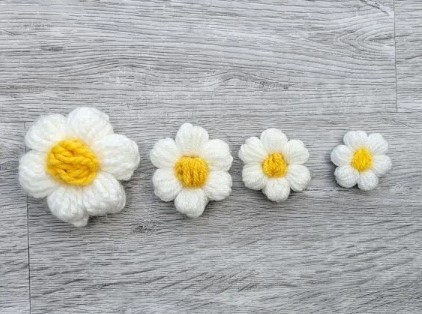 How to Crochet a Puff Stitch Daisy Flower Photo Tutorial