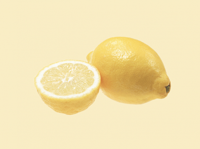 7 Unexpected Uses of Lemons Around the House