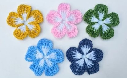 Simple Crochet Flower Tutorial