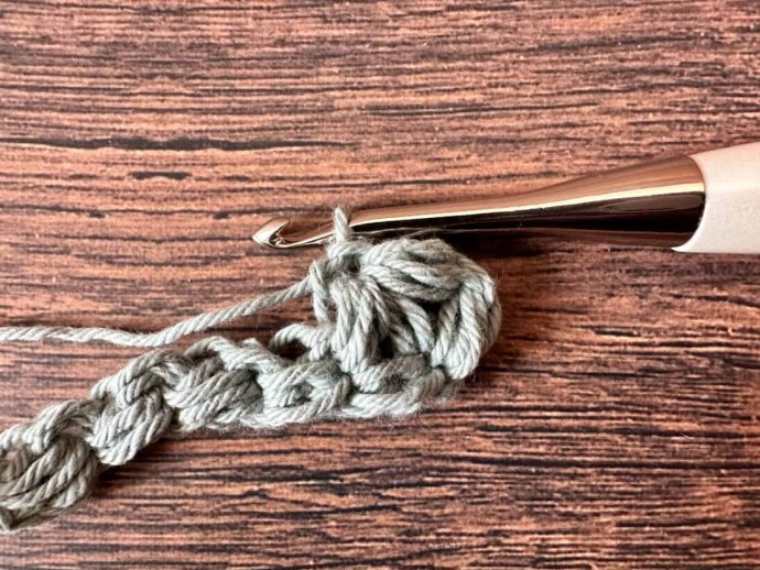 How to Crochet The Jasmine Stitch Photo Tutorial