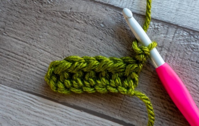 How to Crochet the Half Treble Crochet Stitch