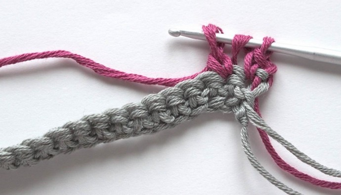 Raspberry Ripple Crochet Square Photo Tutorial