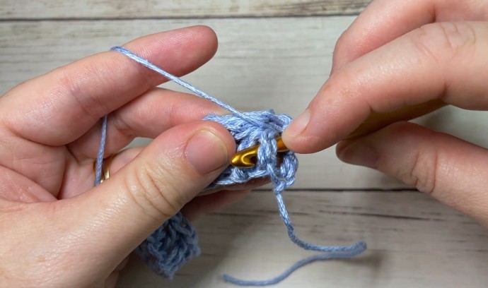 How to Crochet the Slanted Brick Stitch Photo Tutorial