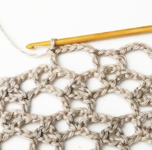 Lacy Interlocked Circles Crochet Stitch Photo Tutorial