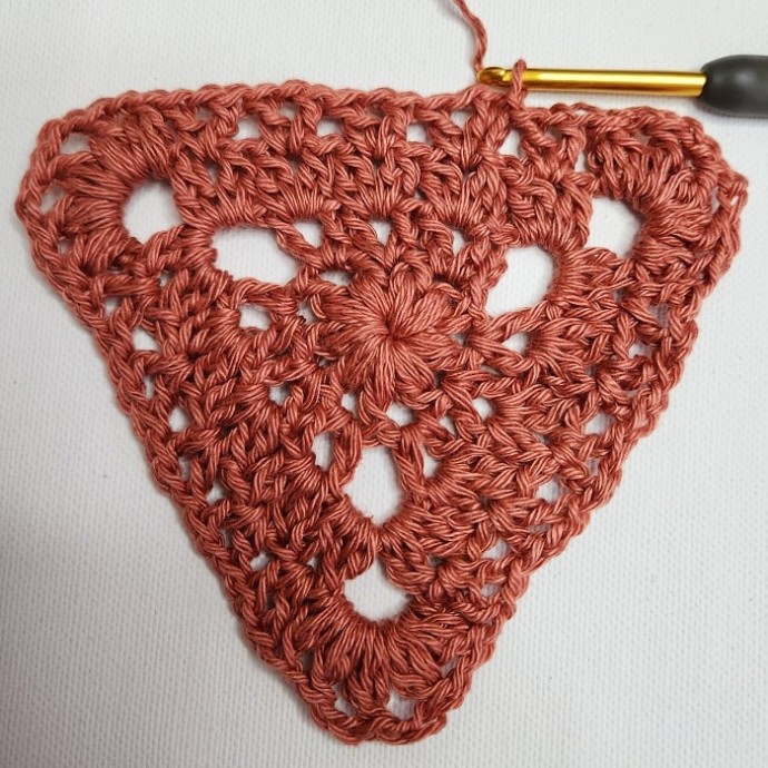 Floral Crochet Triangle Bunting Pattern