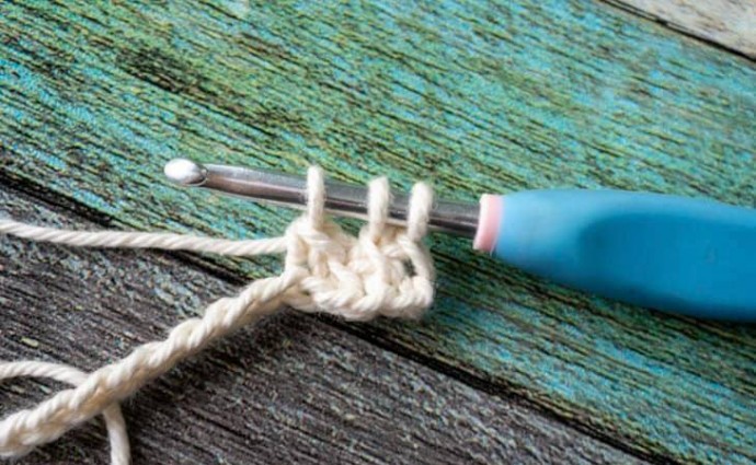 Linked Treble Crochet Stitch Photo Tutorial