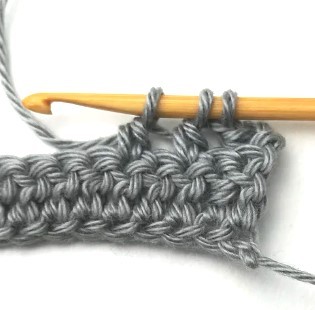 Bars and Zigzag Crochet Stitch Photo Tutorial