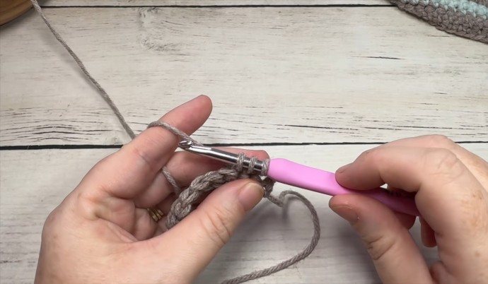 Knotted Single Crochet Stitch Photo Tutorial