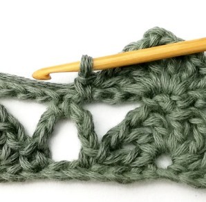 Stacked Triangles and Eyelet Crochet Stitch Photo Tutorial