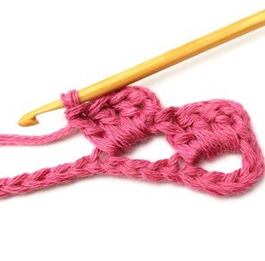 Lacy Checkered Diamond Crochet Stitch Photo Tutorial