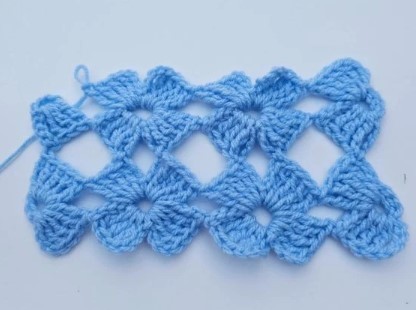 Crochet Linked Flowers Stitch Photo Tutorial
